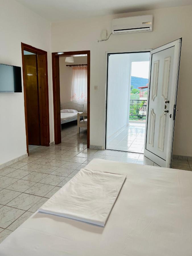 Atlantis Apartments Vrasná Exterior foto